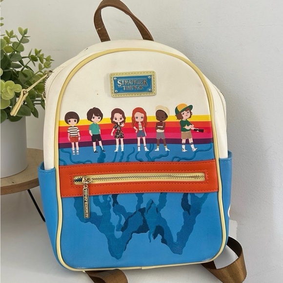 Stranger Things Character Backpack - Picture 1 of 7